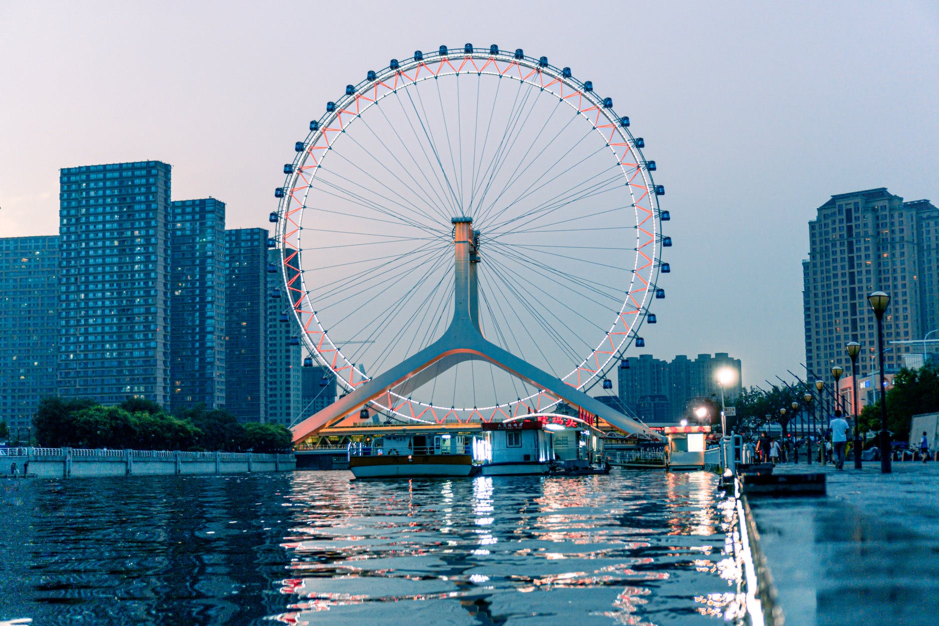 ferris wheel in tianjin china
